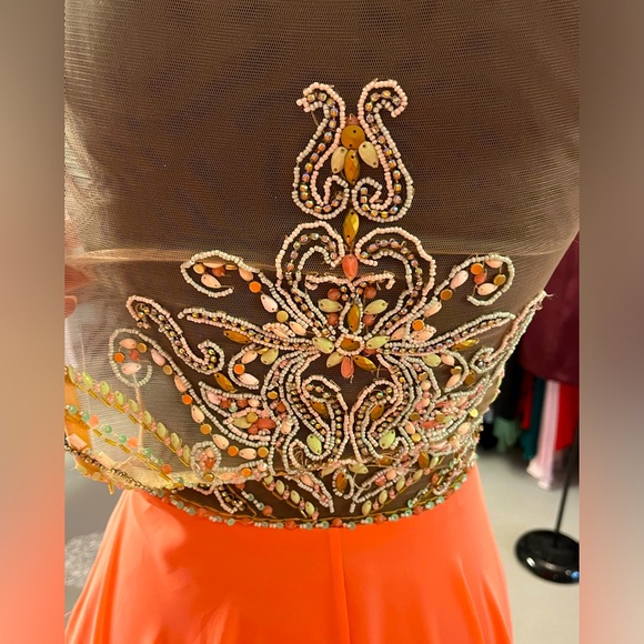 Long dress - Picture 3 of 4